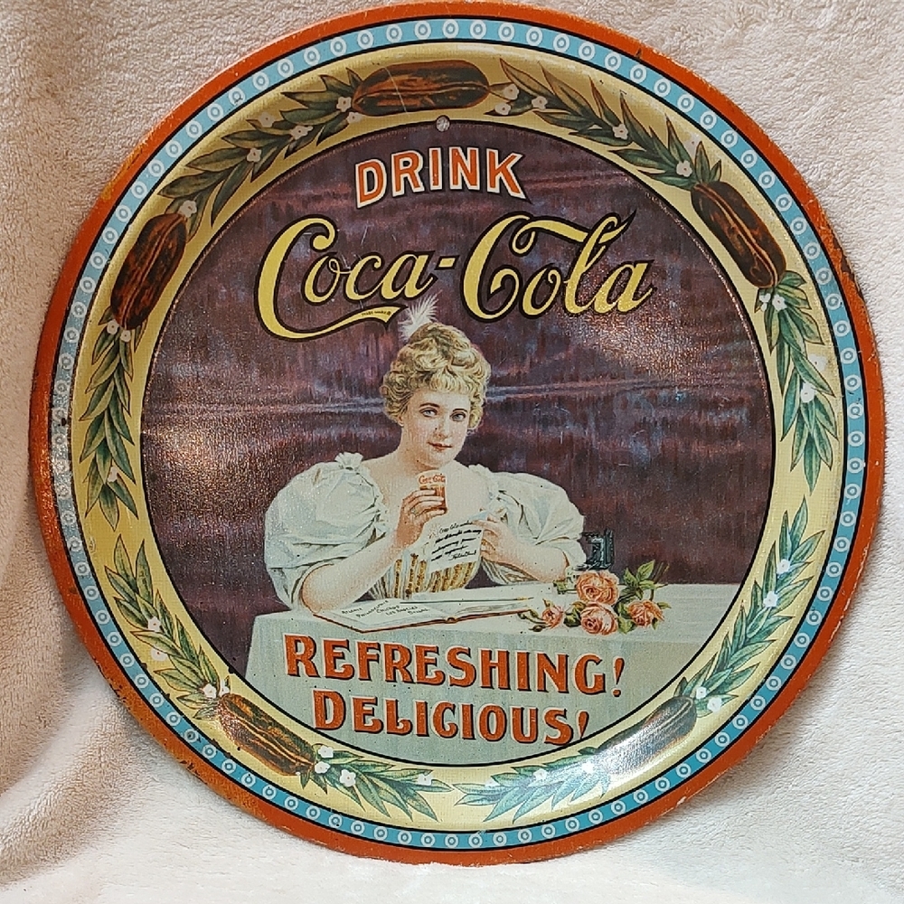 Vintage Coca-Cola Decorative Plate with Vintage Design